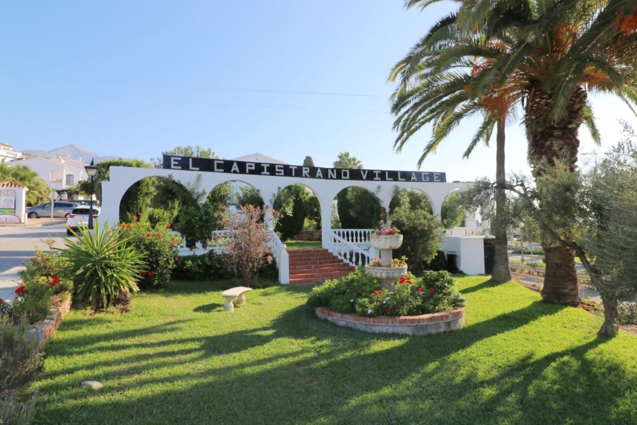 Capistrano Village, 1 Bedroom + Free Wi-Fi Нерха Экстерьер фото