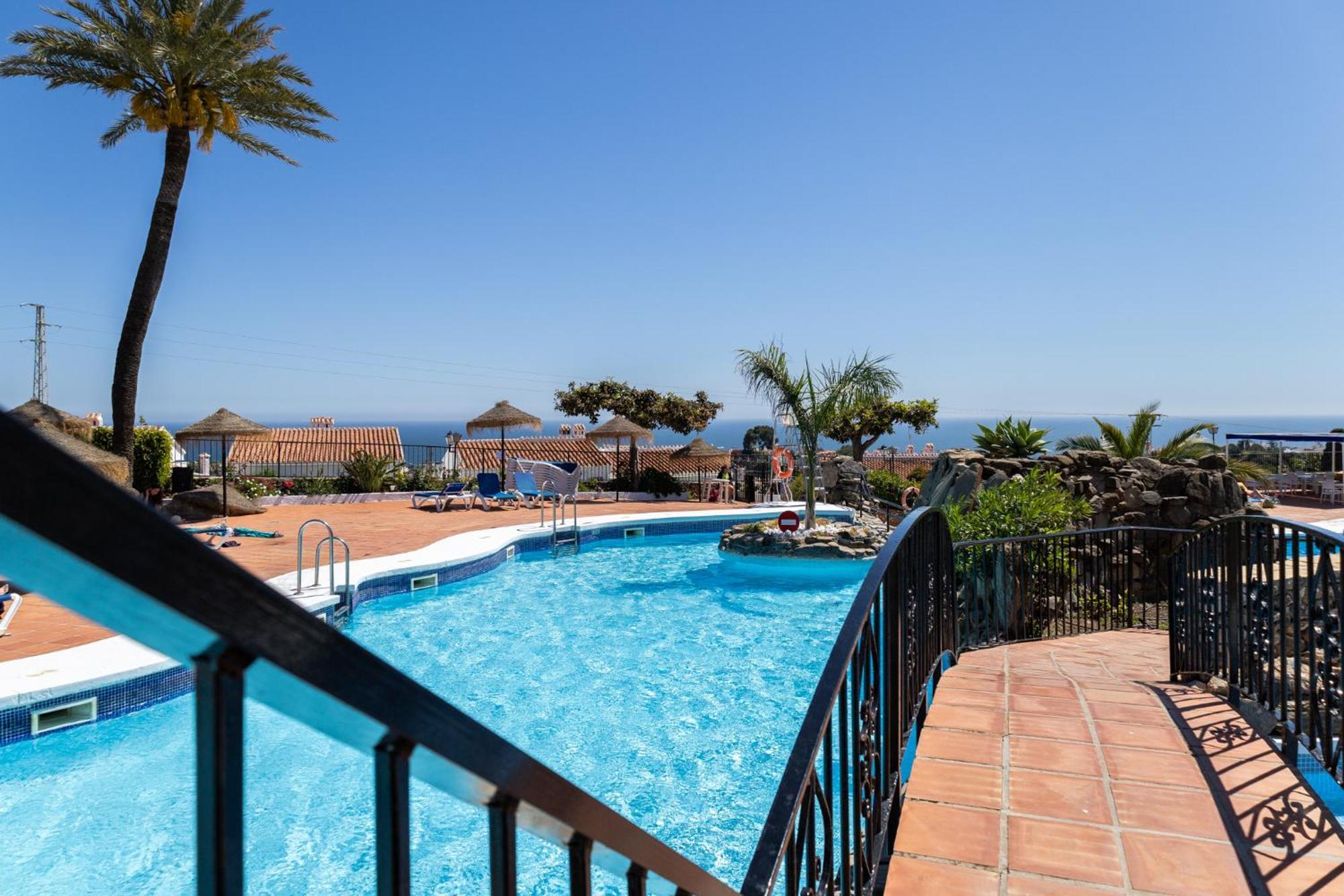 Capistrano Village, 1 Bedroom + Free Wi-Fi Нерха Экстерьер фото